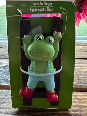 Frog In Pants Pot Hugger Indoor/Outdoor Planter Garden Decor Resin - New
